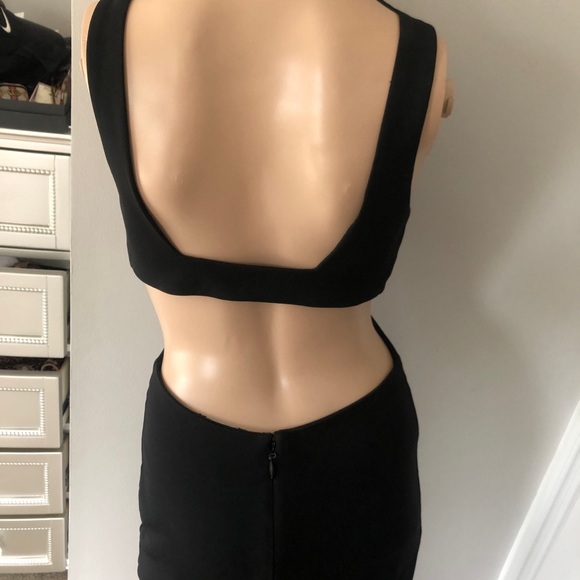 Dress - Picture 3 of 4